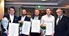 VINNERE FRA FAGSKOLEN INNLANDET: Fra venstre: Wictor Østvand Jensen, Tor Nicholas Nistad, Atle Øverstad og Tobias Kletthagen sammen med forbundsleder Ulf Madsen.