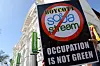 En plakat for boikott av SodaStream fra en demonstrasjon utenfor EcoStream-butikken i Brighton. Butikken ble stengt etter at det hadde vært ukentlige demonstrasjoner utenfor i to år.