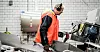 Arbeidere i fiskeindustrien havner mellom to stoler.