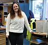 På Stange skrytes det av det gode arbeidsmiljøet. Kontormedarbeider Laila Lillevold får mye av æren for det.