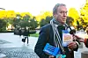 PÅ FJERNSYNET: Jan-Egil Pedersen ga mange intervjuer ved markeringen foran Stortinget i dag.