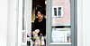 Ola Wilkinson er kaféleder på Kafé Saba i Oslo og har aldri hatt det så travelt før.