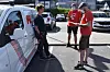 LUNSJPAUSE: Utenfor butikksenteret i Blomsterdalen har serviceelektriker Gøran Ophuus (23) lunsjpause.