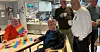 Gamle kjente: Frank Aage (64), Steinar (62), Arne William (64), Ivar (61) og Helge (81) setter pris på at Grønland endelig har fått et treffsted for dem. Flere av dem har kjent hverandre siden 80-tallet.