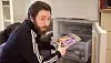 Denne dagen blir det lasagne med salat til middag, sier Daniel Westgård. Matbudsjettet har den siste tida spist en stadig større del av budsjettet til han og datteren (12).