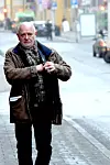 En svært skuffet leder i NTF, Lars Morten Johnsen på vei til møte med LOs ledelse og juridiske avdeling rett etter at dommen falt i Høyesterett.