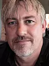 TOMMEL OPP: – Det er sånn vi vil ha det, sier forbundssekretær Jon Oddvar Holthe i Skolenes landsforbund (SL) om den snarrådige rektoren ved Mysen videregående skole.