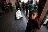 Begravelse etter at en væpnet israelsk drone angrep et marked øst i Gaza by. (2. november 2025). Minst én mann ble drept i angrepet.
