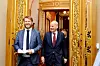 Eirik Lae Solberg (t.v.) er byrådslederkandidat for Høyre i Oslo. Her sammen med partiets Michael Tetzschner.