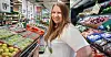 GLAD: Camilla Hermansen, konserntillitsvalgt i Kiwi, jubler for koronabonusen Norgesgruppen har bestemt seg for å dele ut.