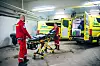 URETTFERDIG: Steinar Lund Johansen og Sandra Bredesen jobber ved Sentrum ambulansestasjon i Oslo. De synes det er urettferdig at de har et svakere vern dersom de skader seg på øvelse, enn politiet.