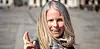 KRYSSER FINGRENE FOR FLERTALL: SV-nestleder Kirsti Bergstø håper regjeringspartiene Sp og Ap vil støtte SVs forslag om å stenge uførefella.