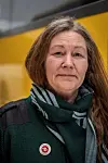 Bussbransjen sliter med rekrutteringen, og det blir ikke lettere med så lav lønn og delte skift, mener Gunn-Kristin Fjellheim.