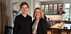 Barne- og familievernminister Kjersti Toppe (t.v.) inviterte blant annet Ingvild Denut til den ideelle institusjonen CRUX i Bergen da hun presenterte budsjettet for sitt departement fredag morgen. Denut er fornøyd med bevilgningen til statlig barnevern og spesialiserte hjem.