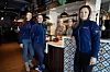 KAFEDRIFT: Konduktørene i  Arctic Train jobber og i jernbanekafeen, som togselskapet driver, på Narvik stasjon. fra venstre: Iselin Markussen, Silje Kristine Larsåsen, Irmelin Alice Hunstad Bjørkaas, Linda Westby Bjørkaas og Christine Bugge.