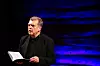 MAN IN BLACK: En litteraturfestival i Bergen må ha med seg Frode Grytten. Her snakker han om punkerne i Odda.
