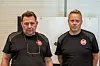 Per Arild Hansen (til venstre) har elleve år bak seg som bilglassmontør. Knut Askerud begynte for 28 år siden.