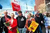 Fra venstre Peggy Hessen Følsvik, Emil Moum-Rõnneborg og Ingunn Gjerstad, leder av LO i Oslo.