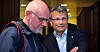 Kommunikasjonsansvarlig i LO Stat, Stein Erik Syrstad, og leder i LO Stat, Egil André Aas, studerer resultatet av meklingen i statsoppgjøret.