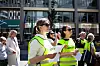 STREIKER: Blant de frammøte under fanemarkeringen fredag var Aina Jakobsen, administrasjonskonsulent på senter for pasientmedvirkning og samhandlingsforskning ved Oslo universitetssykehus.