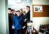 PYLSE OG KONJAKK: Det fekk ikkje Andreas Hagen, men eit møte med sine musikalske heltar backstage før konserten - det fekk han. Både Sindre Aam (til høgre) og Lars Egil Vågseter (nummer to frå høgre) er medlemmar i Fellesforbundet, og seier det er bra saker.