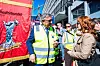Kine Asper Vistnes møtte lederen av Fellesforbundtes avdeling 10 før hun gikk på talerstolen.