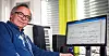 DIRIGENTEN: Per Arne Olsen gleder seg til allsangen dagen før 1. mai-dagen.