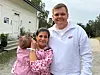 Skjervø traff sin utkårede første gang på Utøya. I dag er han gift med Hoda Imad og de har en datter sammen.