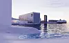 Illustrasjon av en stor industribygning ved sjøen, med et skip til høyre og snødekt forgrunn.