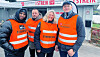 Mansor Gure, Argon Musliu, Åse Vivi Norderhaug og Daniel Lula er fire av ni ansatte ved Hero Ringsaker mottakssenter som streiker for bedre lønnsbetingelser.