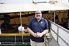 Ronny Øksnes står på dekk ved en overbygd maritim møteplass under Arendalsuka.