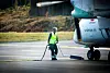 MISTET JOBBEN: Widerøe vant anbudet på bakketjenestene på Torp lufthavn, men ønsket ikke å gi noen Aviator-ansatte jobb videre. – Brudd på loven om virksomhetsoverdragelse, mener LO. (Illustrasjonsfoto)