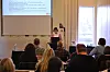 BAKTEPPE: LO Stat-sekretær Randi Stensaker innledet om situasjonen før statsoppgjøret.