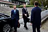 DEBATT: Samferdselsminister Ketil Solvik-Olsen (Frp) ankommer LO Stats Landskonferanse sammen med sin satssekretær John-Ragnar Aarset (H).