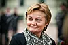 Rigmor Aasrud tar plass i Arbeids- og sosialkomiteen.