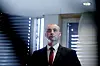 Robert Eriksson la i dag fram forslag om at arbeidstida kan legges opp med lange dager i perioder og mer hvile i andre perioder.