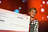 Generalsekretær Liv Tørres i Norsk Folkehjelp strålte over støtten fra Transportarbeiderforbundet på 750.000 kroner.