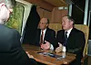 Kong Harald, her sammen med Omund Ueland, daværende konsernsjef i NSB, var blant de første til å reise med krengetogene da de ble tatt i bruk i 1999. Kong Harald var også blant de første til å kjøre Follobanen.