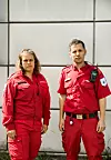 DEBRIEFING: Ambulansetjenesten har en egen ordning med kollegastøtte der ansatte som opplever dramatiske situasjoner, blir tilbudt samtaler med kollegaer som har videreutdanning i psykotraumatologi. Carl Robert Christiansen og Anette Myrseth er godt fornøyd med oppfølgingen fra arbeidsgiver.